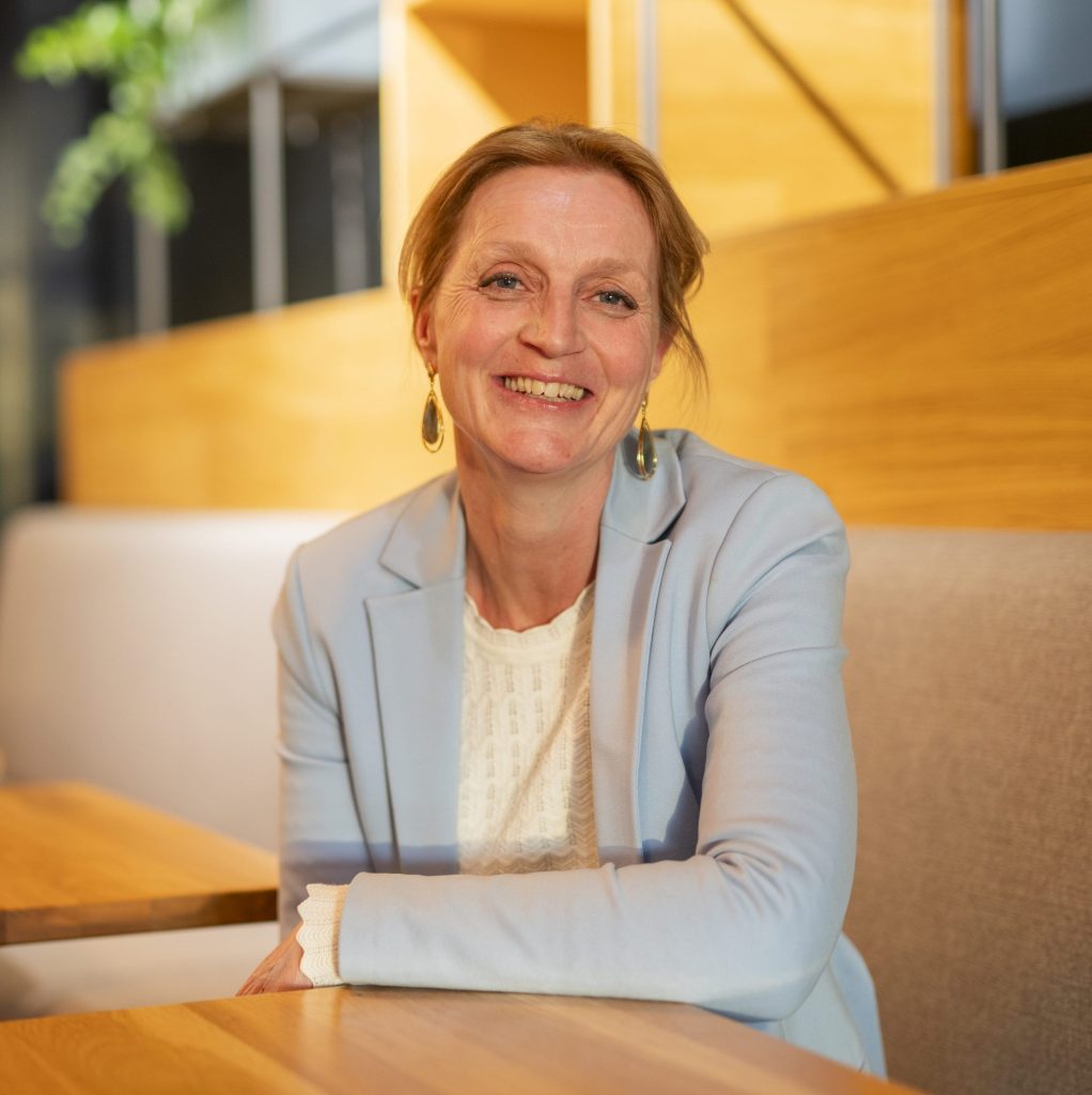 HRtop100 - Anja de Bree - Sligro